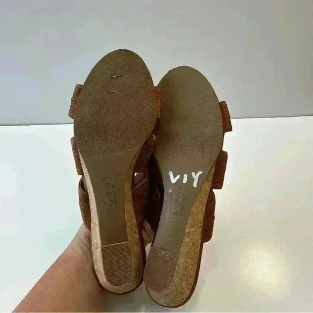 Trotters Damen Mia‎ Slides Sandal Cognac Womens Size 8.5